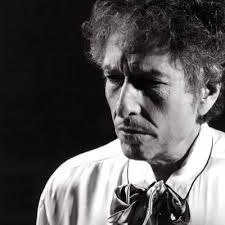 How tall is Bob Dylan?